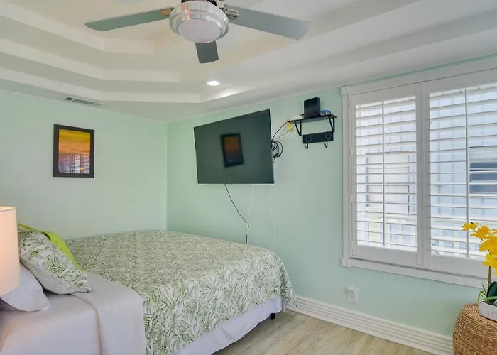 Ferienhaus Breezy 'white Sands House' Steps To Gulf Shore! Clearwater Beach