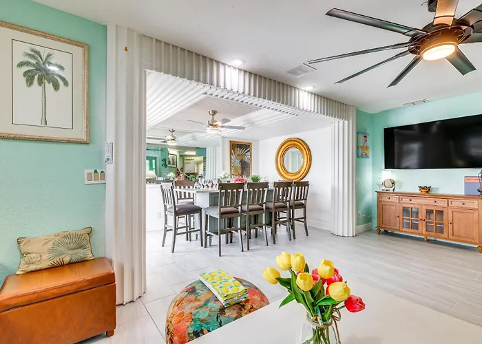 Ferienhaus Breezy 'white Sands House' Steps To Gulf Shore!